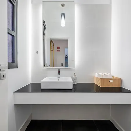 Flory House By Alma *