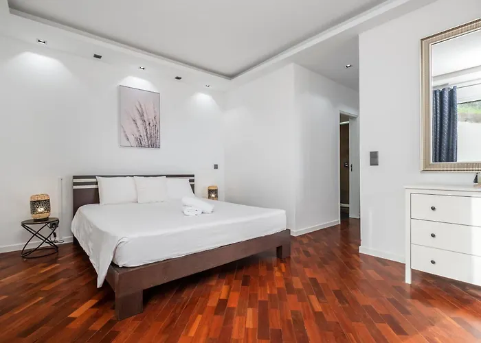 Flory House By Alma Funchal (Madeira)