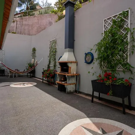 Flory House By Alma Ferienhaus *