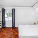 Flory House By Alma *